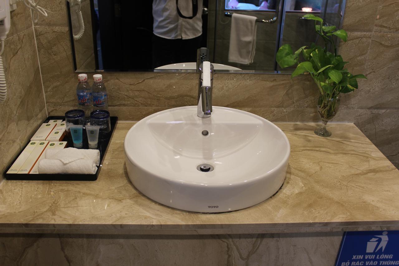 Cam Pha Hai Yen Luxury Hotel מראה חיצוני תמונה
