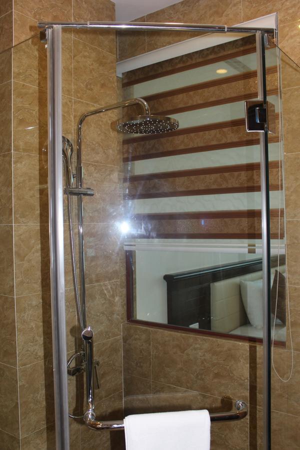 Cam Pha Hai Yen Luxury Hotel מראה חיצוני תמונה