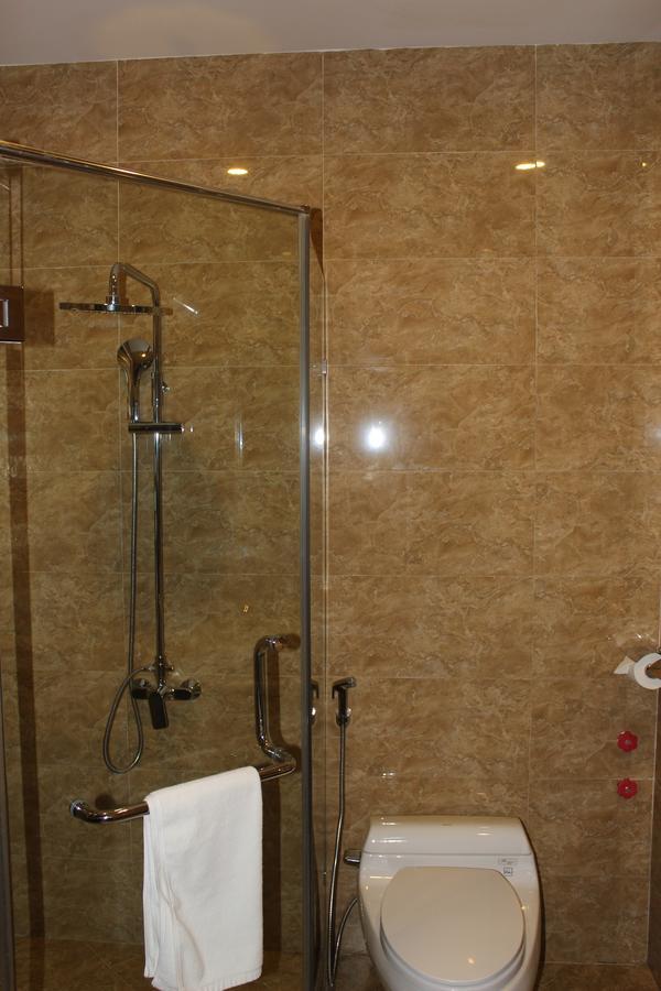 Cam Pha Hai Yen Luxury Hotel מראה חיצוני תמונה